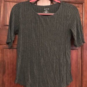 Heather gray Apt 9 half-sleeve ribbed t shirt, size XS